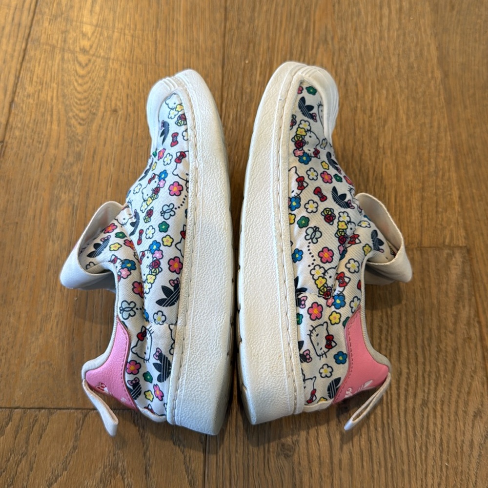 Adidas x Hello Kitty Superstar 360 - 12.5 - Picture 4 of 5